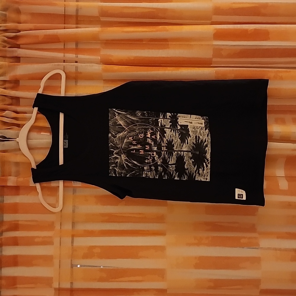 Lira Co. Palm Tree Tag top
